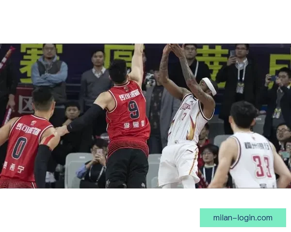 李弘权带领上海豪取十五连胜史密斯绝杀深圳连胜九场